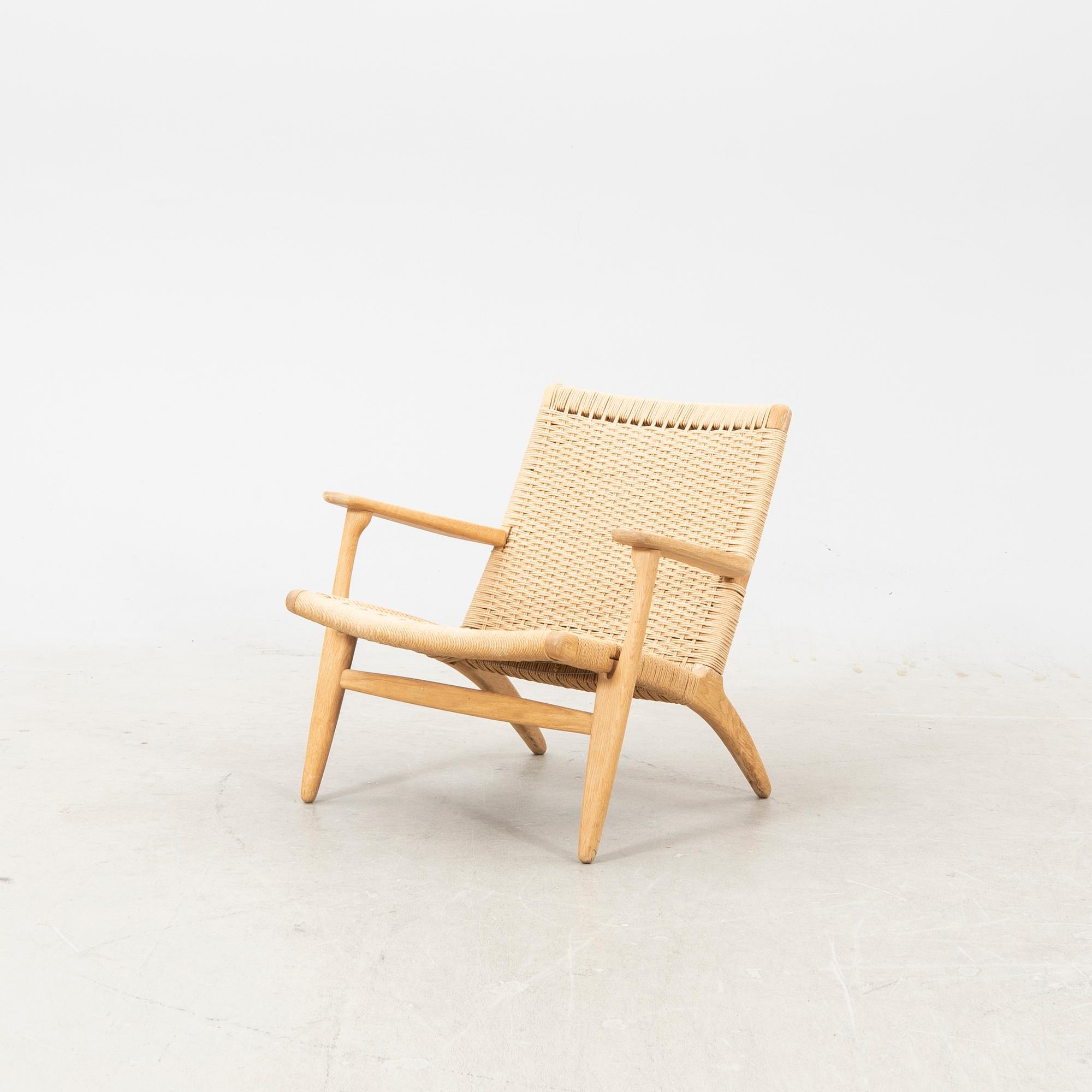 Hans J Wegner, fåtölj CH-25, formgiven 1951.