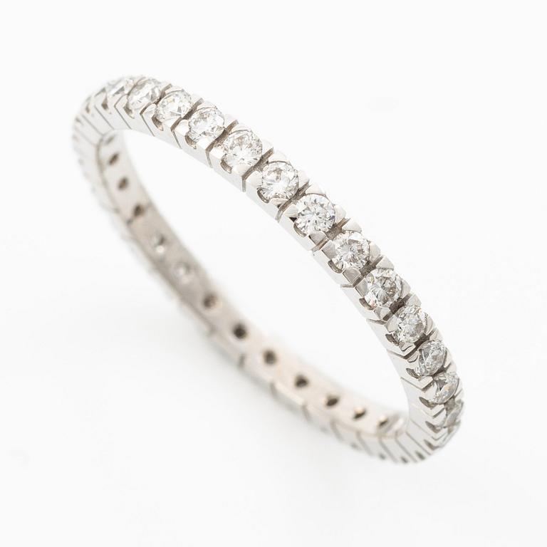 Ring, full eternity band, 18K white gold set with brilliant-cut diamonds.