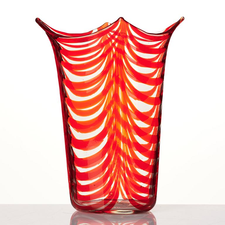Tyra Lundgren, a 'Fenicio' model 3863 glass vase, Venini, Murano, Italy 1950s-60s.