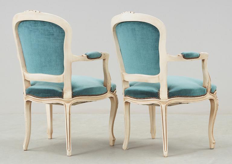 KARMSTOLAR, ett par, rokokostil,  Chateau d'Ax, Italien, 1900-tal.