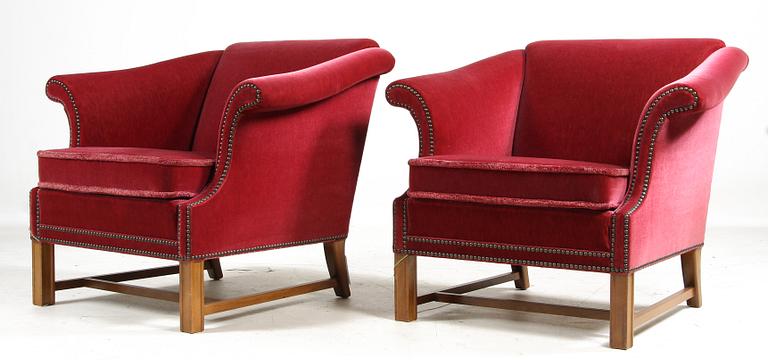 FÅTÖLJER, ett par, 1900-tal.