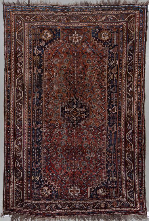 MATTA,  semiantik Kashgai, ca 305 x 210 cm.