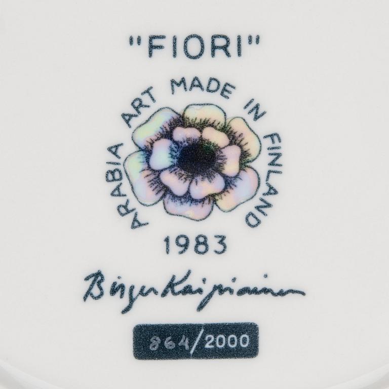 VATI, posliinia, "Fiori" Birger Kaipiainen, Arabia Art Made in Finland 1983. Numeroitu 864/2000.