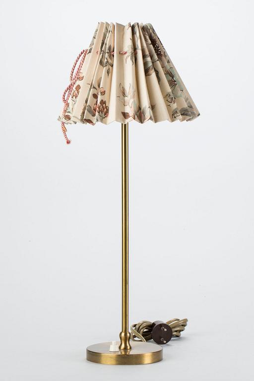 BORDSLAMPA, modellnr 2332, Josef Frank, firma Svenskt Tenn.