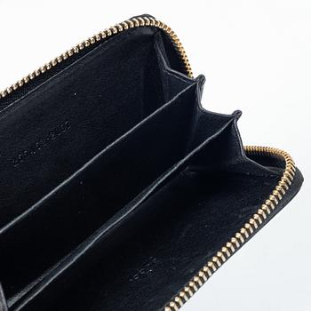 Gucci, wallet.
