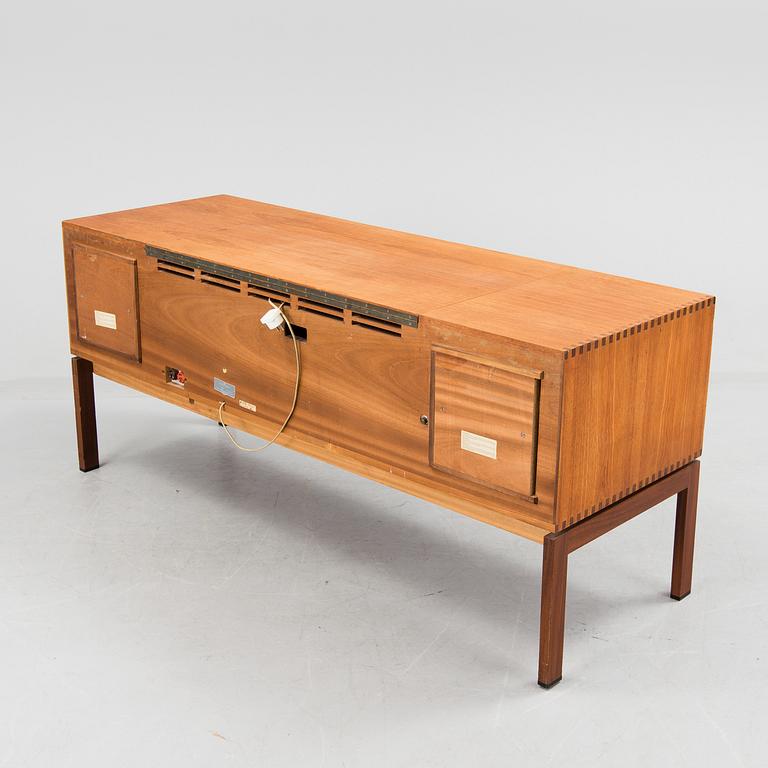 MUSIKMÖBEL, Beomaster 1200 RG Type 2226, Bang & Olufsen, 1965.