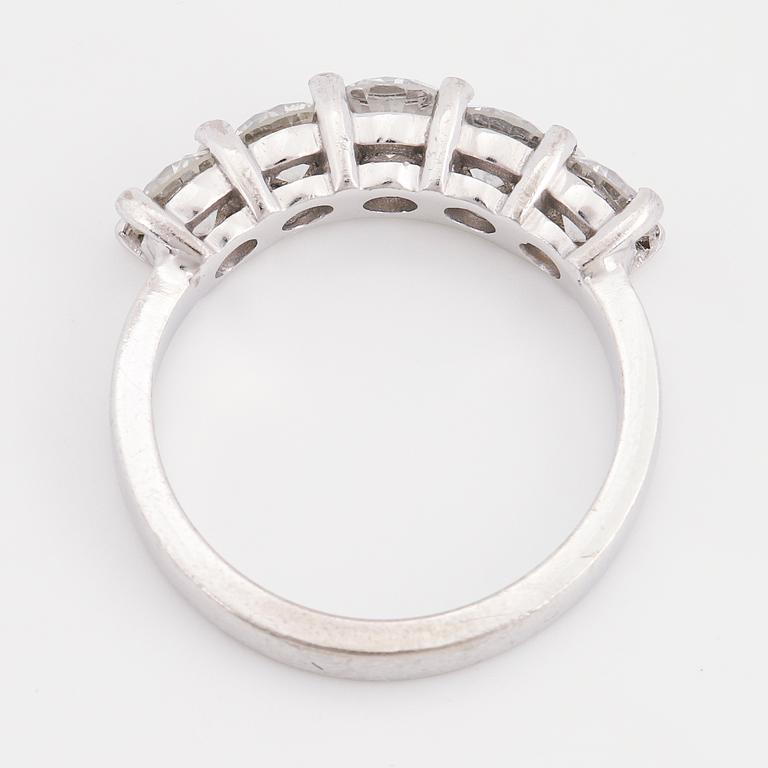 Brilliant-cut diamond white gold ring.