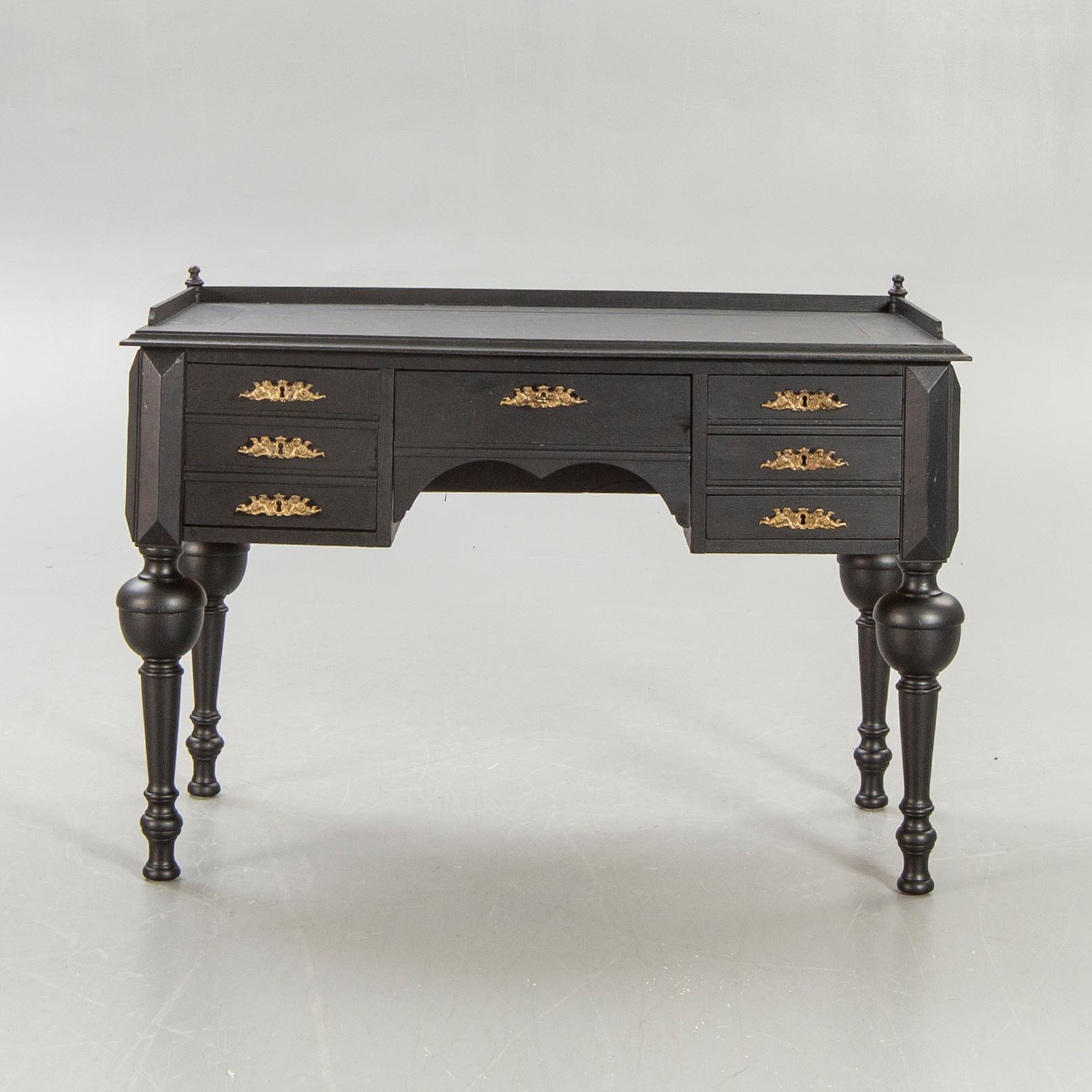 Skrivbord sekelskifte 1900.