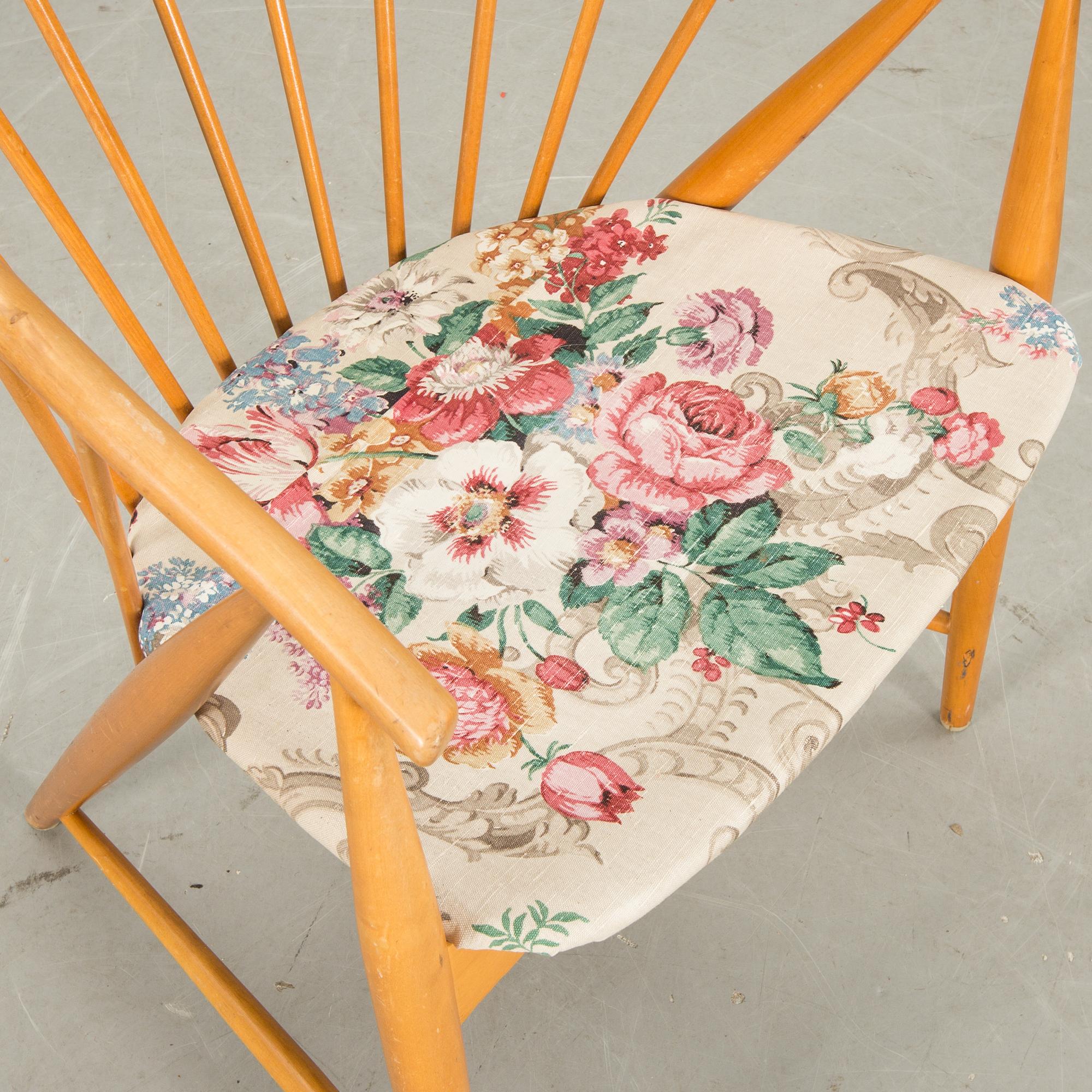 KARMSTOL, "Solfjädern", Sonna Rosén, Nässjö Stolfabrik, formgiven 1948.