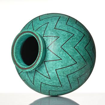 Wilhelm Kåge, an "Argenta" stoneware vase, Gustavsberg, Sweden 1938.