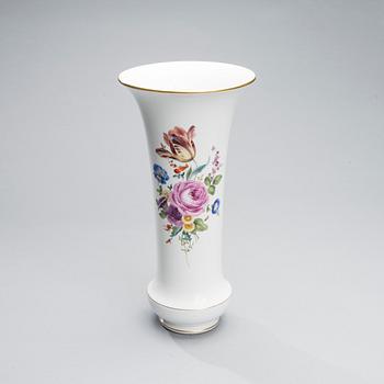 VAS, porslin, Meissen, Tyskland, 1900-talets första hälft.