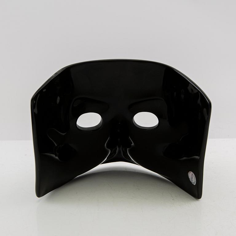 Masker 2 st Venini Iltalien signerade och daterad 93/2002.