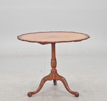 FÄLLBORD. England, 1800-talets första hälft.