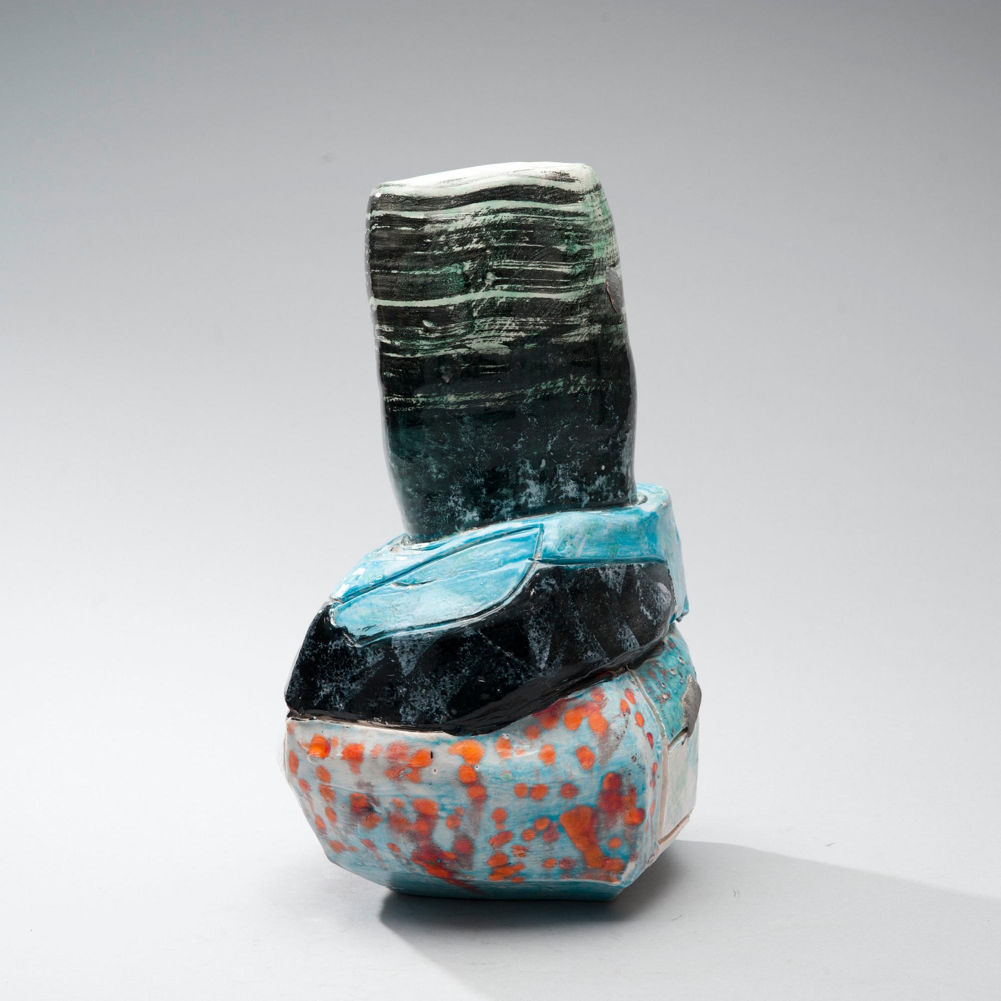 Timothy Persons, A CERAMIC SCULPTURE. - Bukowskis