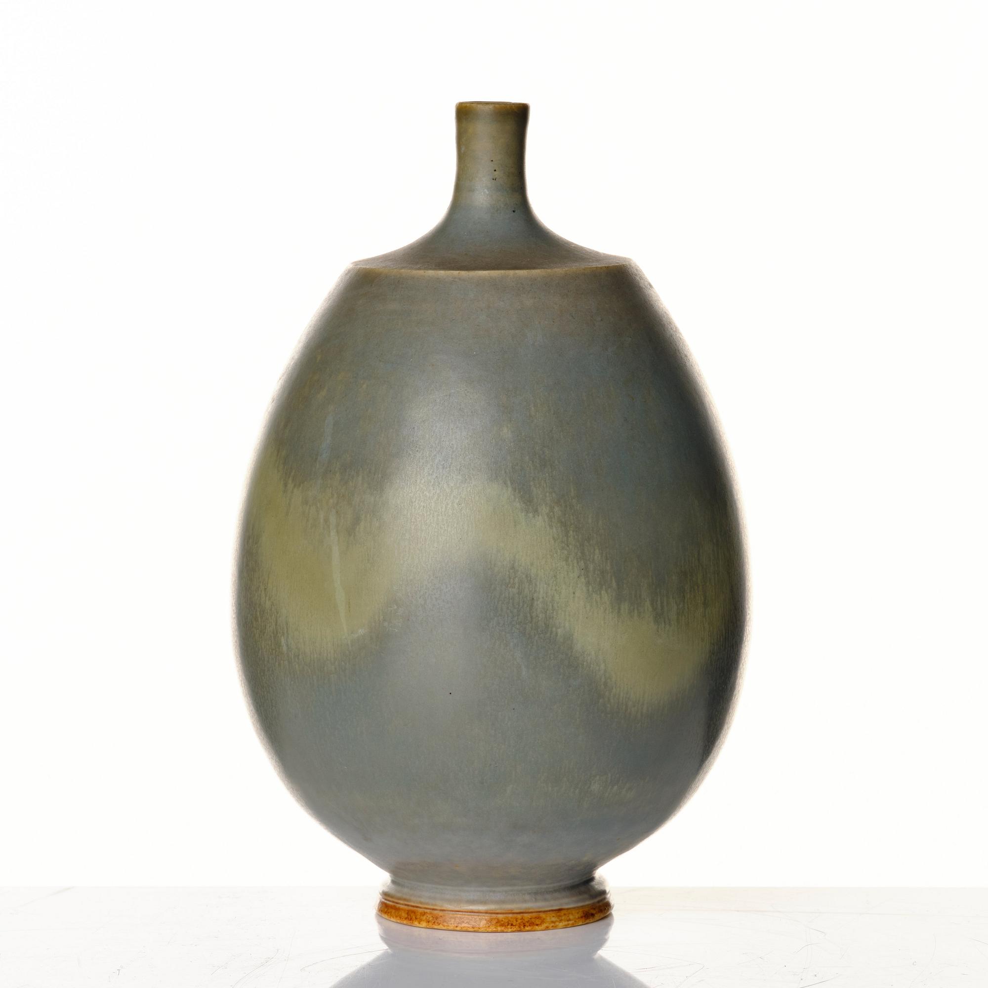 Berndt Friberg, vas, stengods, Gustavsbergs studio 1976.