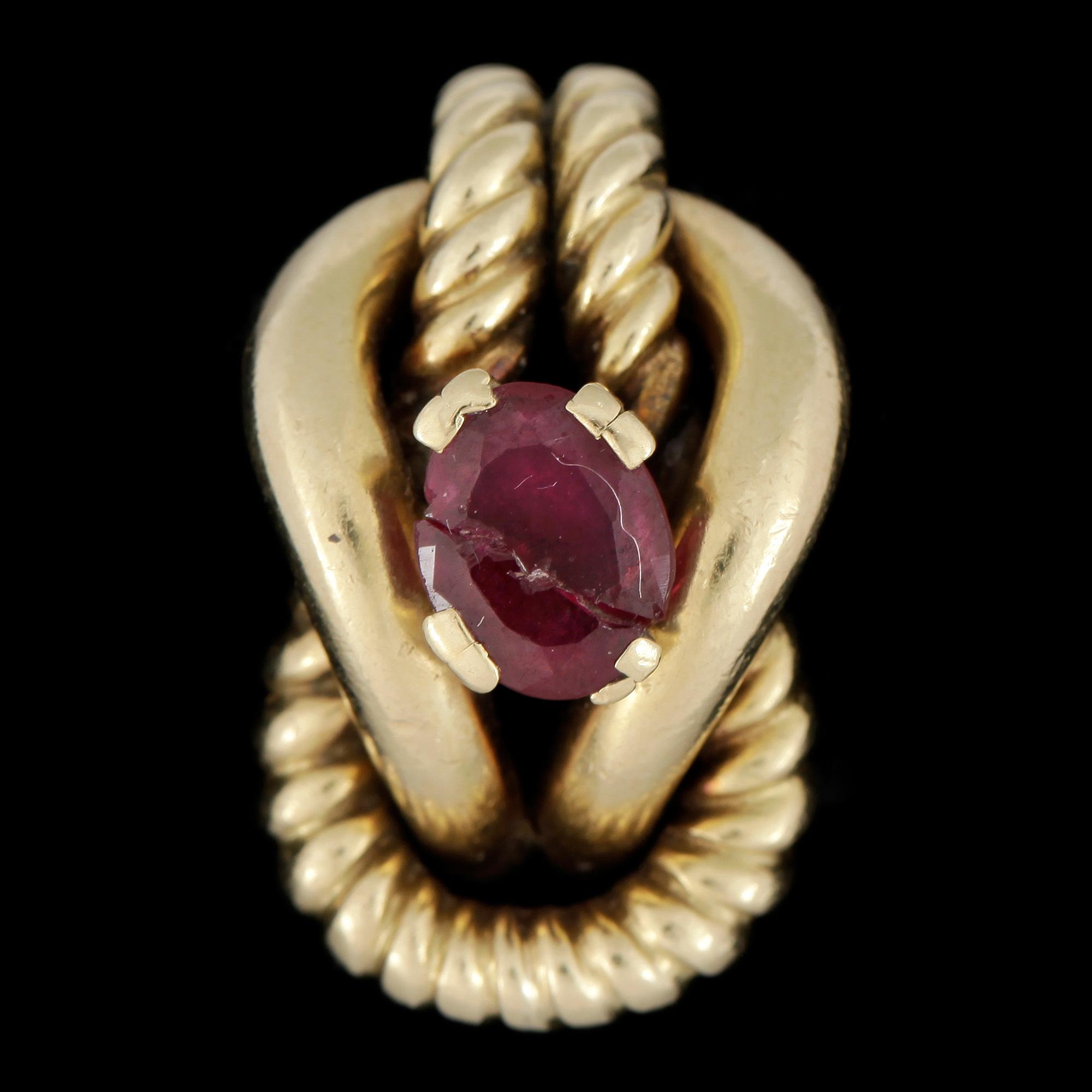RING, 18k guld. Vikt 25g.