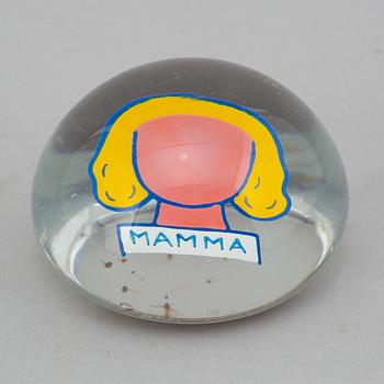 MARIE-LOUISE EKMAN, glass paperweight in glass, signed, dated 2006 and numbered 356/400.