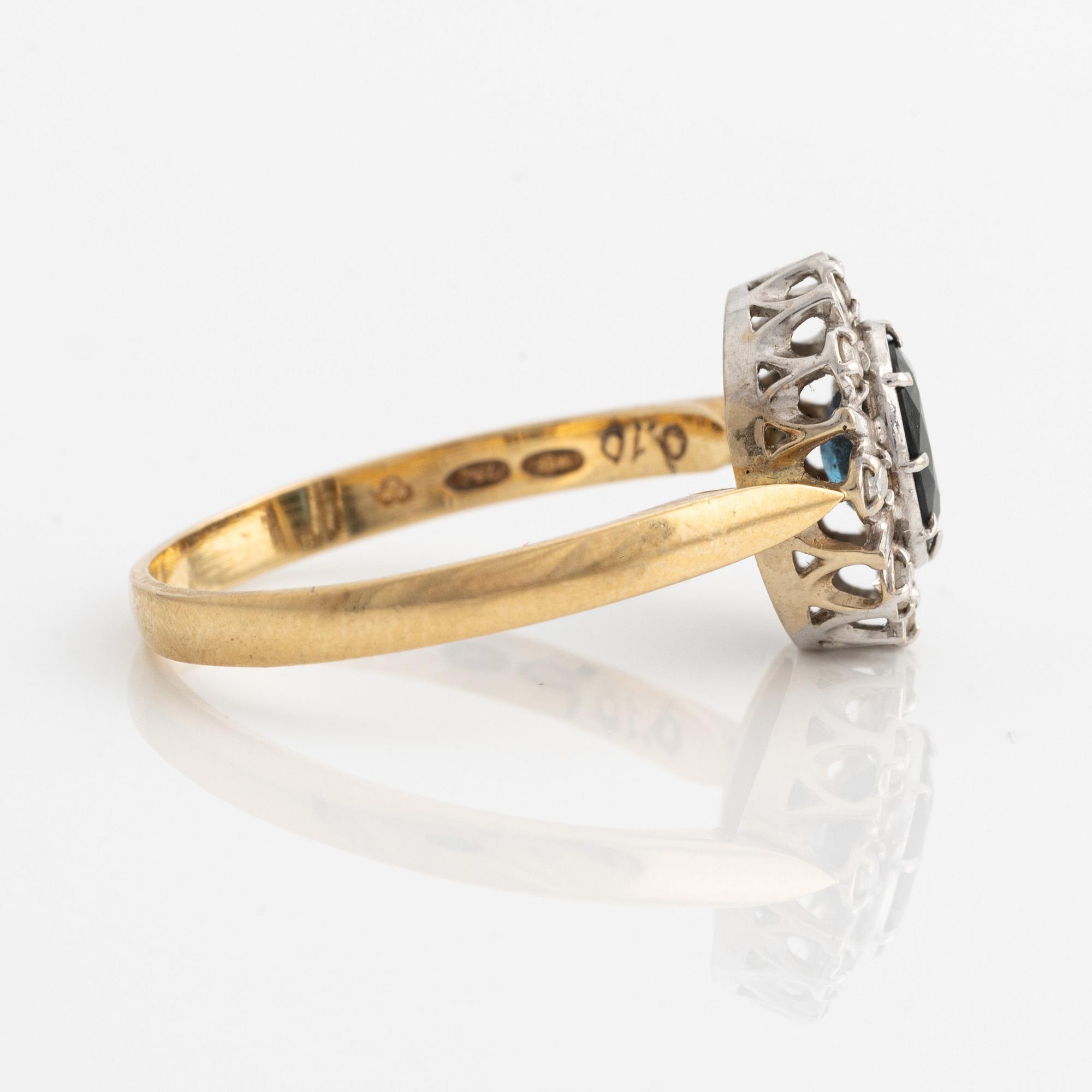 Ring, carmoséring, 18K guld med safir och små åttkantslipade diamanter.