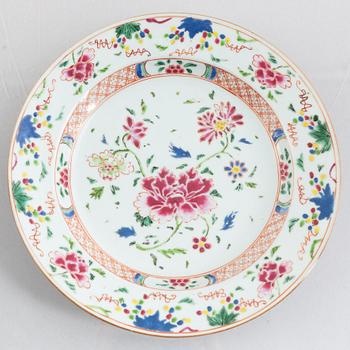 Tallrikar, 5 st, porslin, Kina, Qianlong 1736-95.