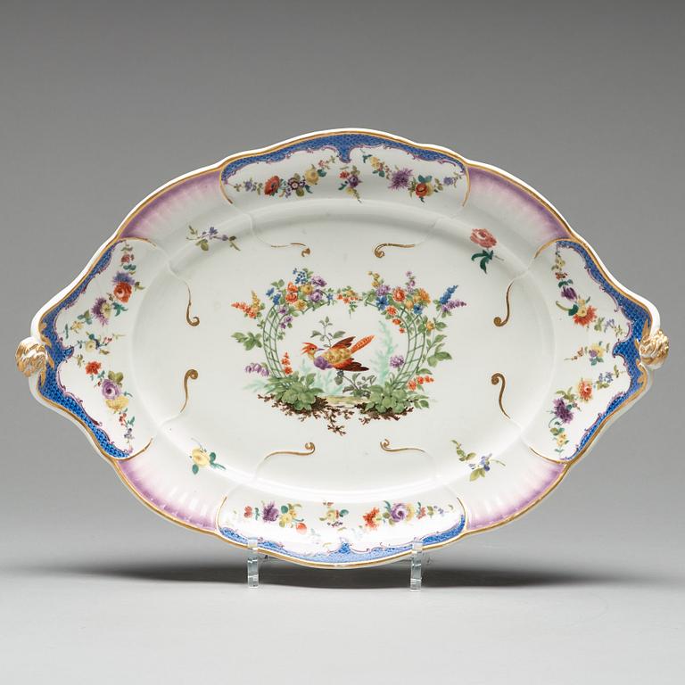 Meissen, A Meissen tureen with cover and stand, 18th Century.