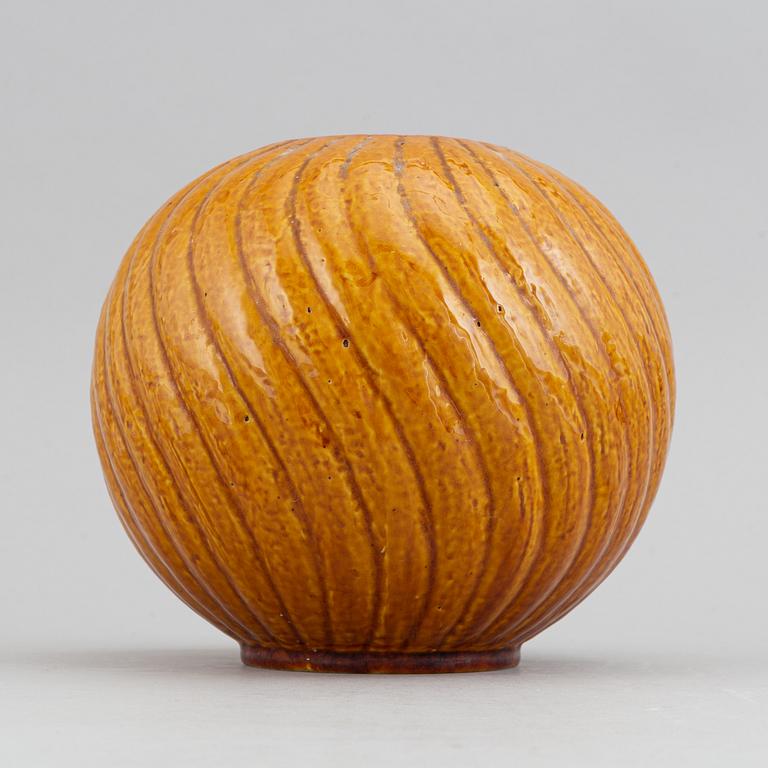 Gunnar Nylund, a stoneware vase, Rörstrand, Sweden ca 1948, model ABA.