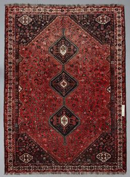 MATTA, orient, ca 317 x 235 cm.