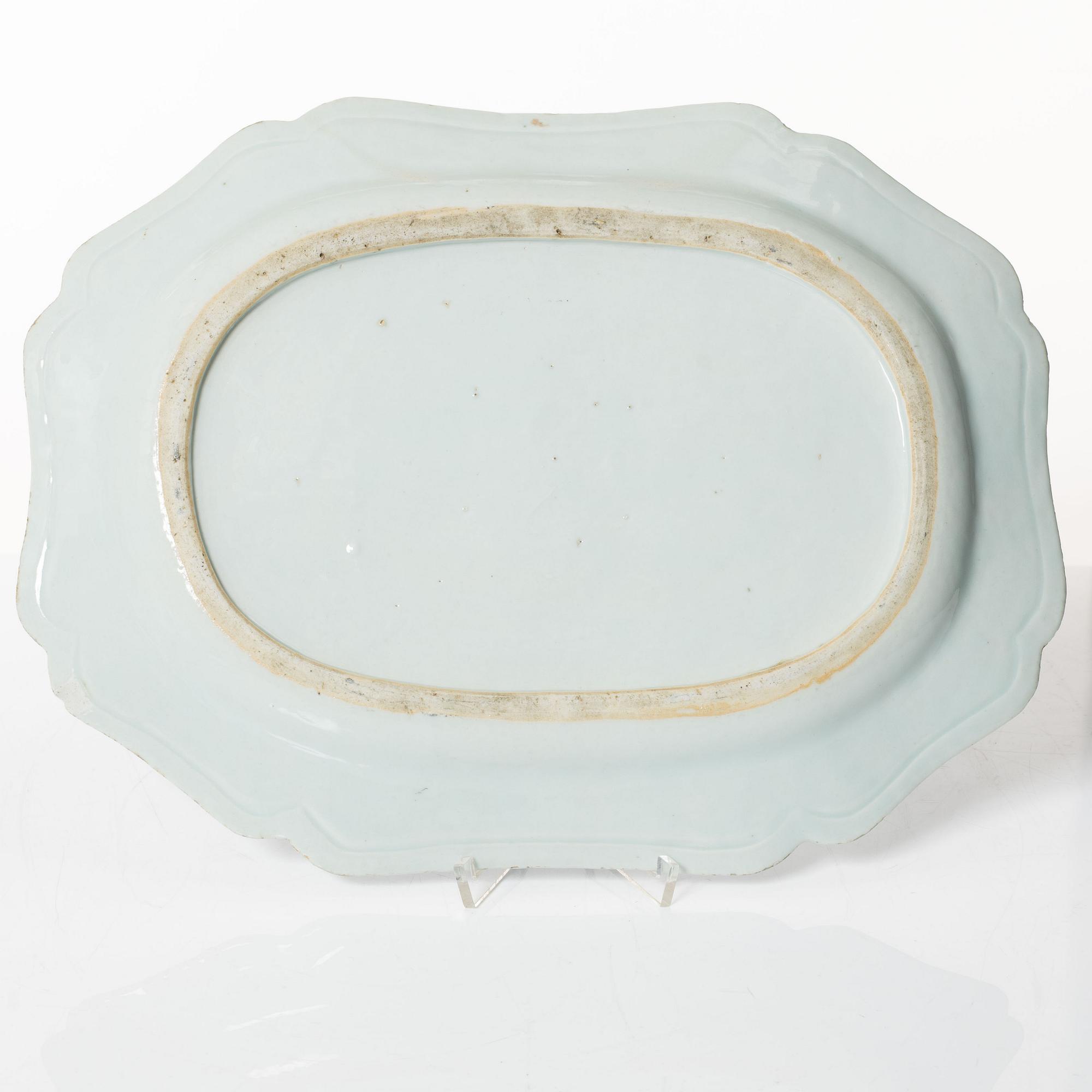 A blue and white porcelain charger, China, Qing dynasty, Qianlong 1736-95.