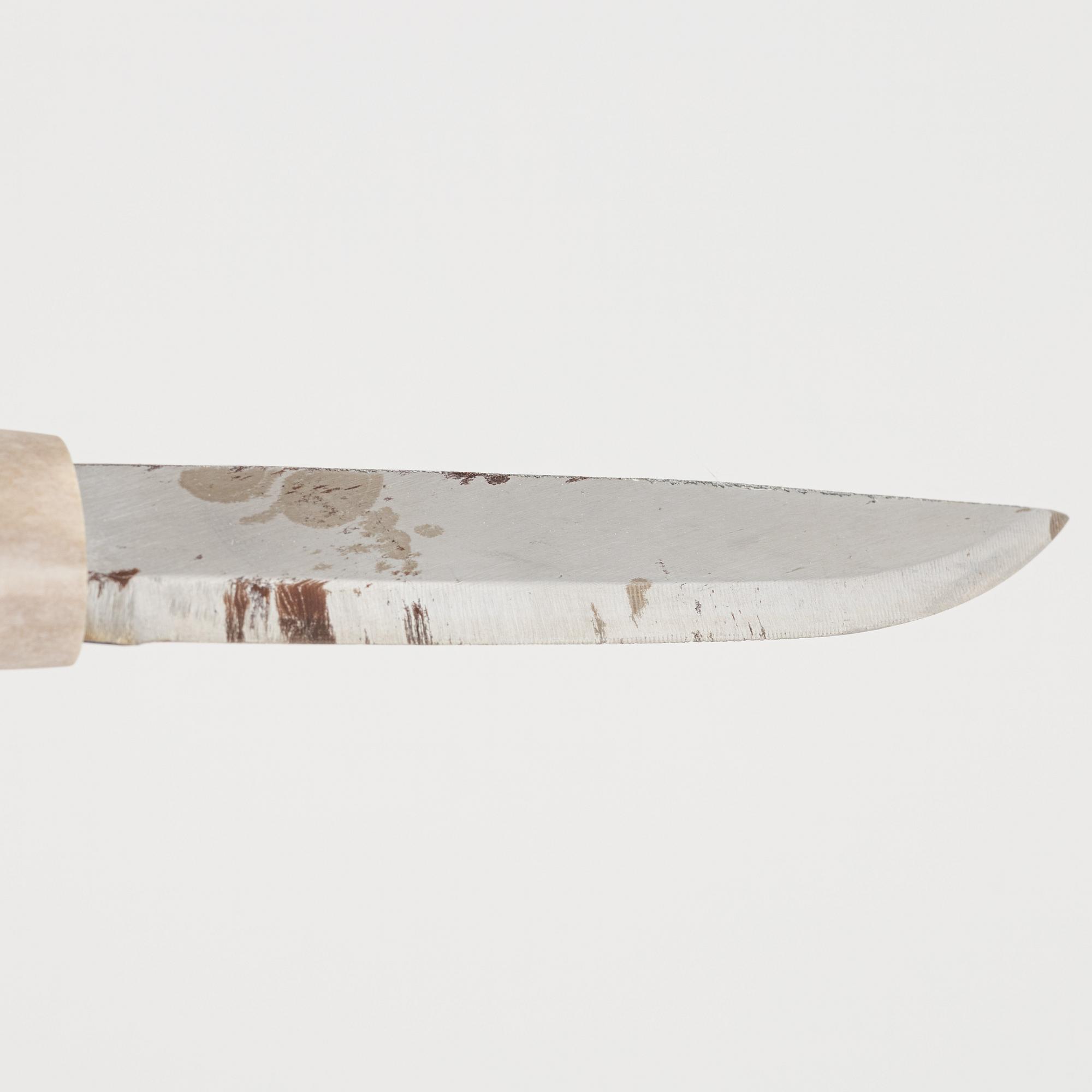 Thore Sunna, a reindeer horn knife, signed.