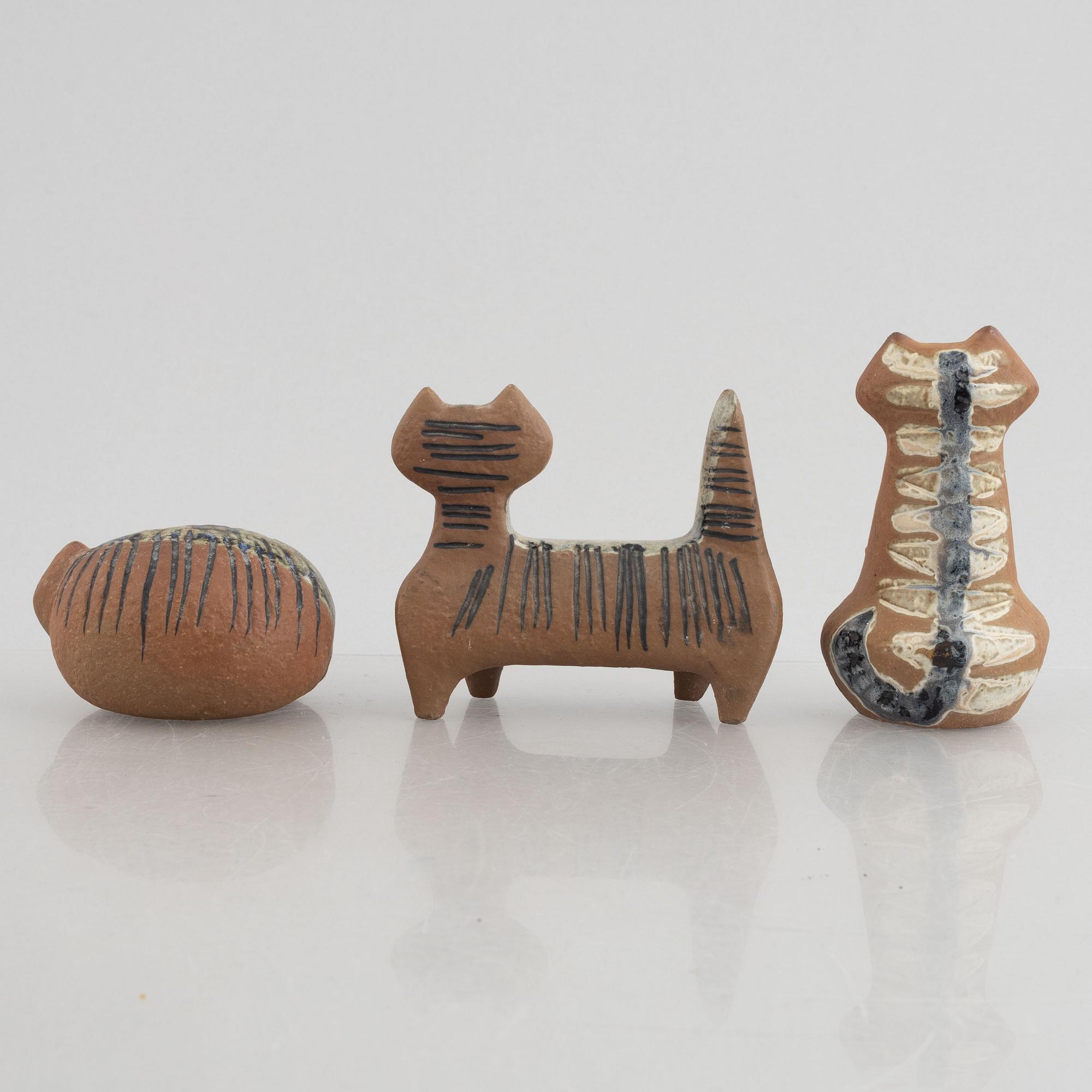 Lisa Larson, figuriner, 9 st, stengods, bl.a. ur serien "Lilla Zoo", Gustavsberg.