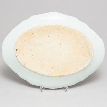 SERVERINGSFAT, kompaniporslin. Qingdynastin, Qianlong (1736-95).