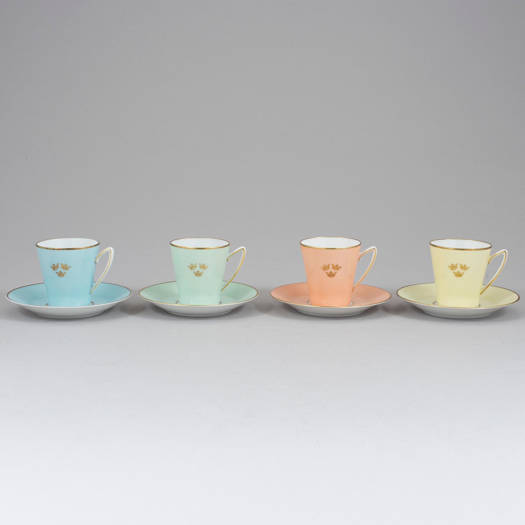 MOCCAKOPPAR, 8 stycken med fat, porslin, Svenska amerikalinjen, Karlskrona porslinsfabrik, 1950-tal.