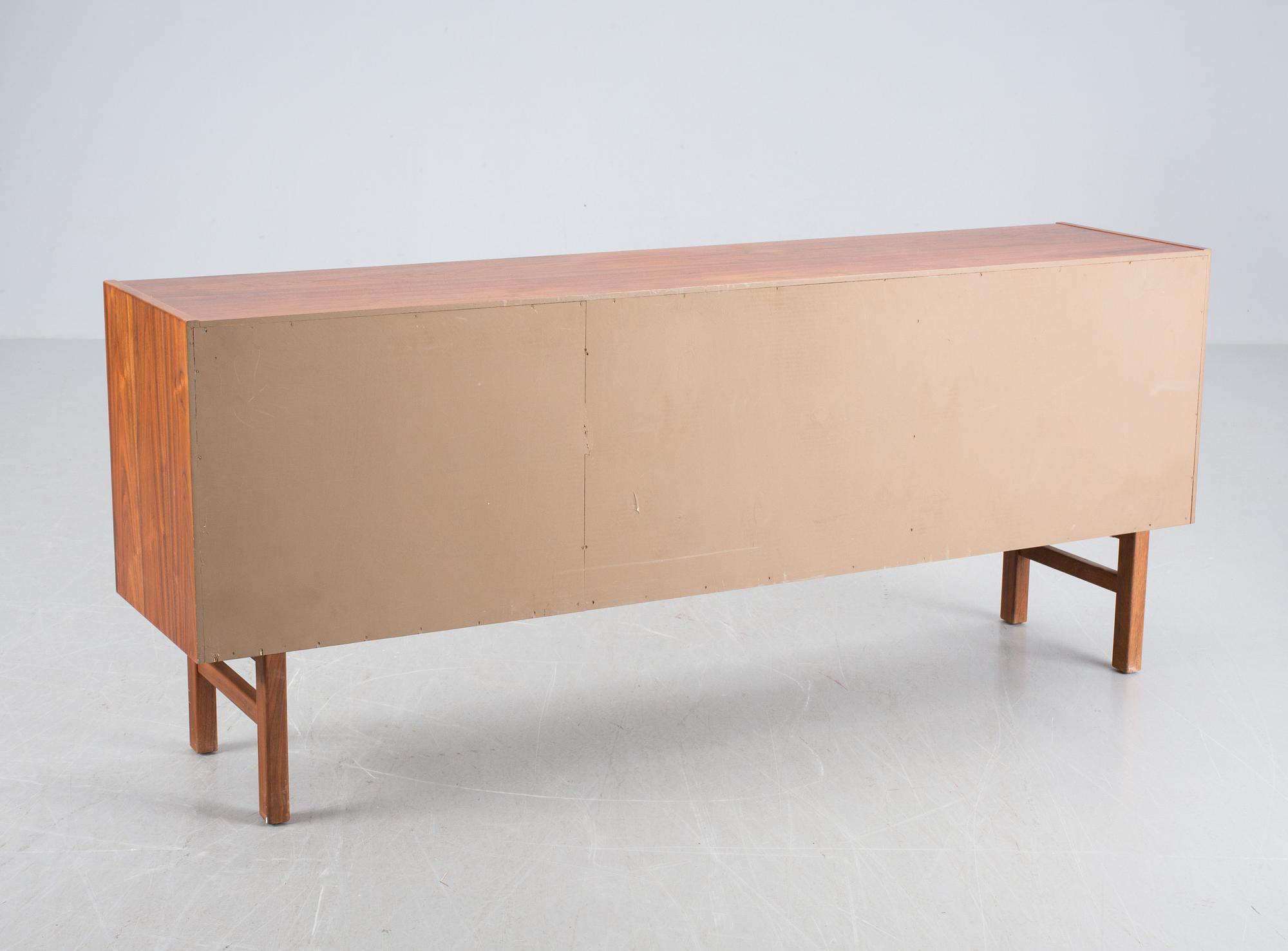 SIDEBOARD, "Arild", Nils Jonsson, Troeds, 1900-talets andra hälft.