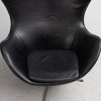 Arne Jacobsen, armchair, "The Egg Chair", Fritz Hansen, Denmark 1971.