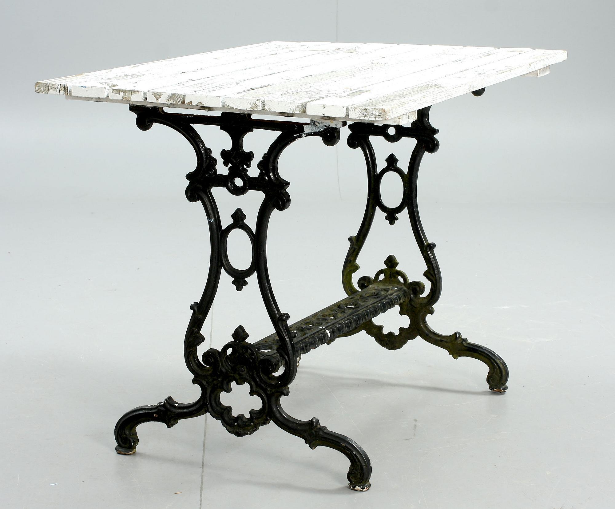 TRÄDGÅRDSBORD, 1900-tal.