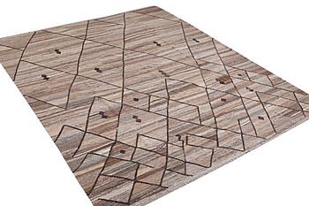 A carpet, Kilim, c. 302 x 254 cm.
