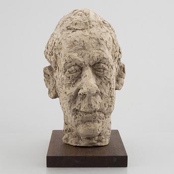 Arne Jones, portrait of a man.