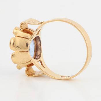 RING, Stigbert, Engelbert, 18K guld med syntetisk blå spinell.