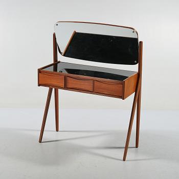 SMINKBORD, 1900-talets tredje kvartal.