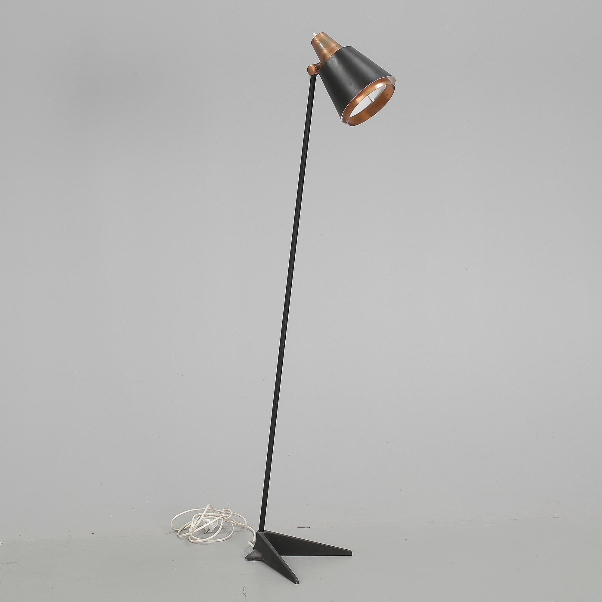 GOLVLAMPA, 1900-talets tredje kvartal.