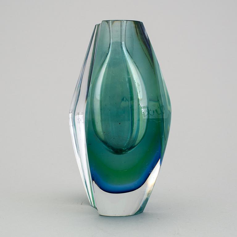 MONA MORALES-SCHILDT, glass vase, "Ventana", Kosta, ca 1960.