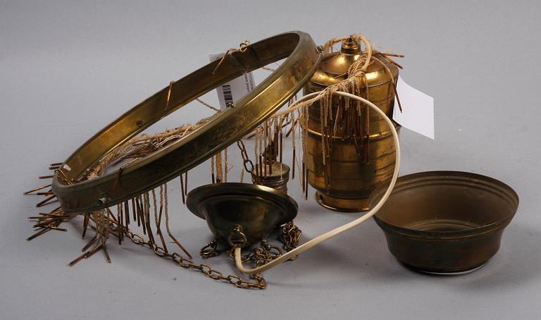 TAKFOTOGENLAMPA, mässing, jugend, 1900-talets början. H 130.