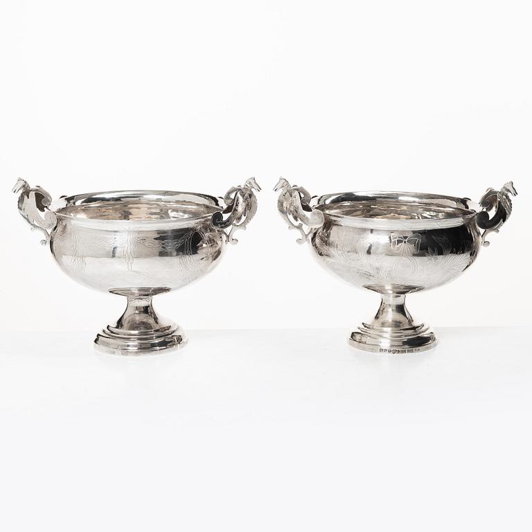 A pair of Swedish sterling silver bowls, mark of Guldsmed S Petersson i Söderhamn Ab, Bollnäs 1987.