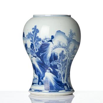 A blue and white vase, Qing dynasty, Kangxi (1662-1722).