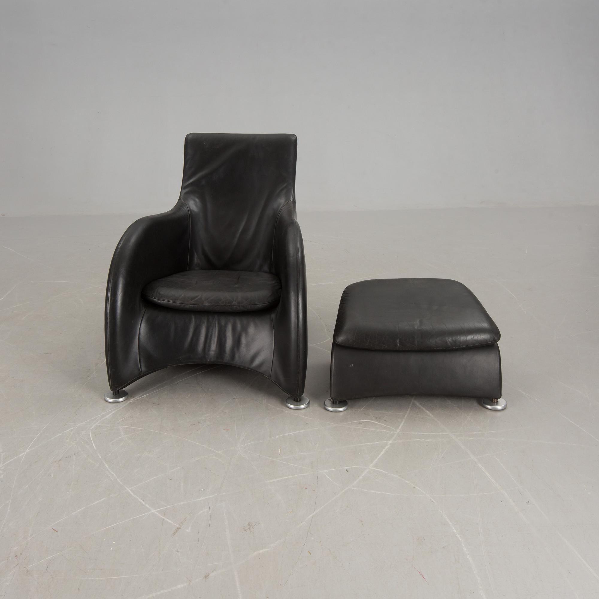 FÅTÖLJ med FOTPALL, "Loge", Gerard Van den Berg, Montis, Holland.