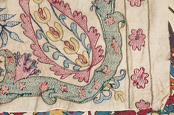 ANTIQUE/SEMI-ANTIQUE SUZANI EMBROIDERY. 342 x 86 cm. Uzbekistan.