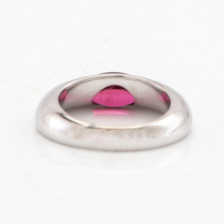 Georg Jensen 'Eclipse' ring in 18K white gold with cabochon-cut rubellite, designed by Kim Buck.