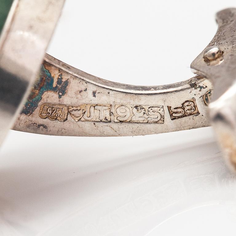 Börje Rajalin, Two pairs of stelring silver cufflinks with green marble and rhodonite. Kalevala Koru, Helsinki.