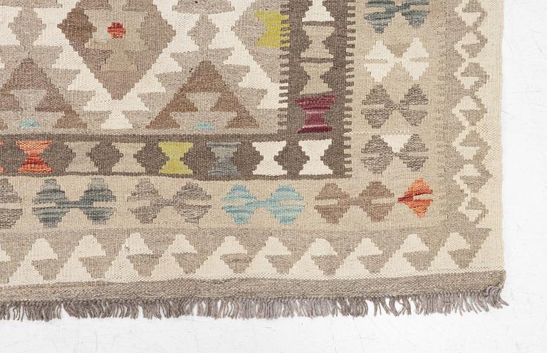 Kelim, modern, ca 292 x 210 cm.