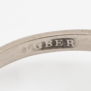 Ring, 18K white gold with small diamonds.