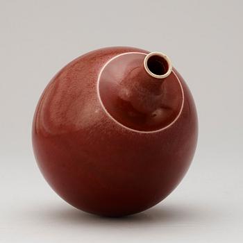 A Berndt Friberg stoneware vase, Gustavsberg Studio 1968.